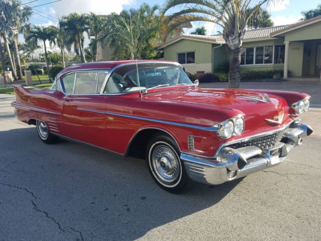 Cadillac Deville 1967 Red