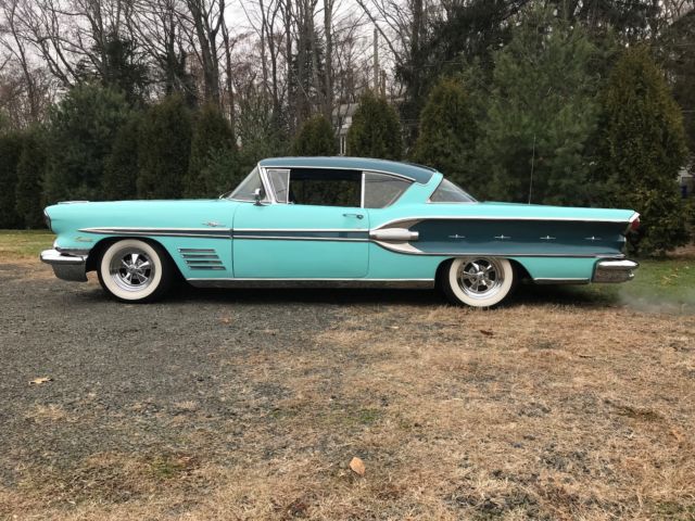 1958 Pontiac Bonneville Custom