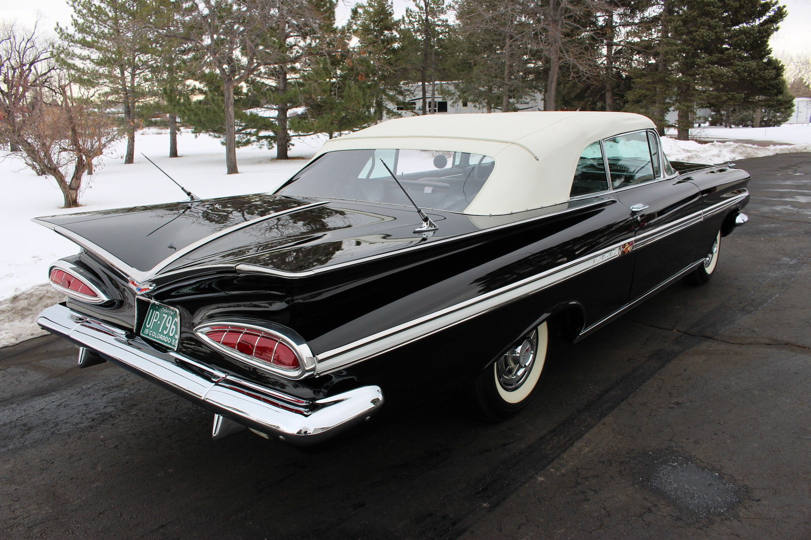 [Image: 1959-chevrolet-impala-convertible-concou...ners-3.JPG]