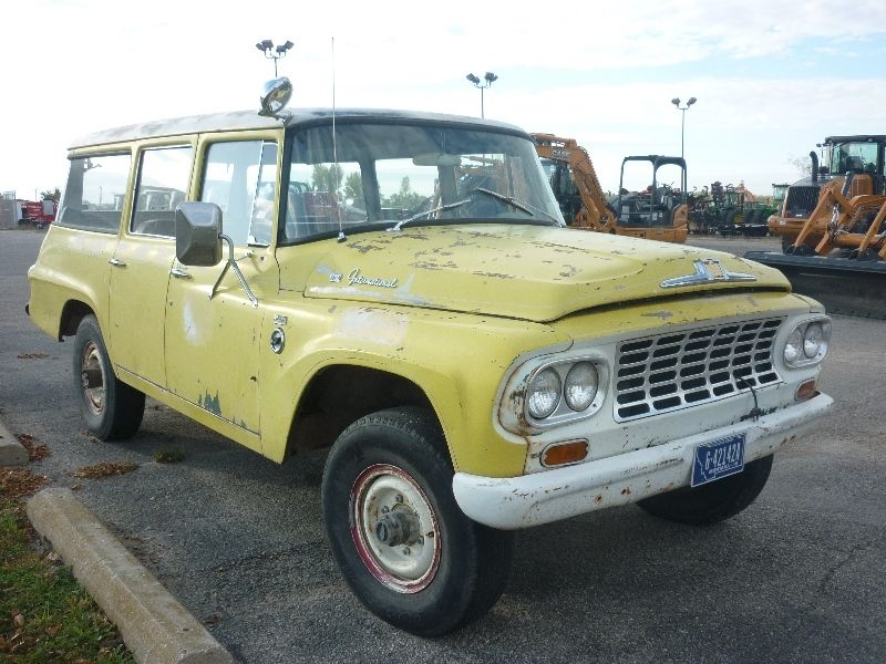 International Harvester Travelall