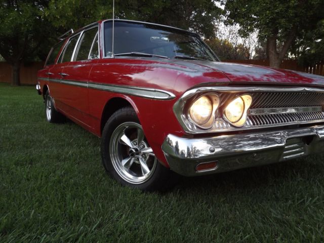 Rambler Six Deluxe 5810 Series sedan