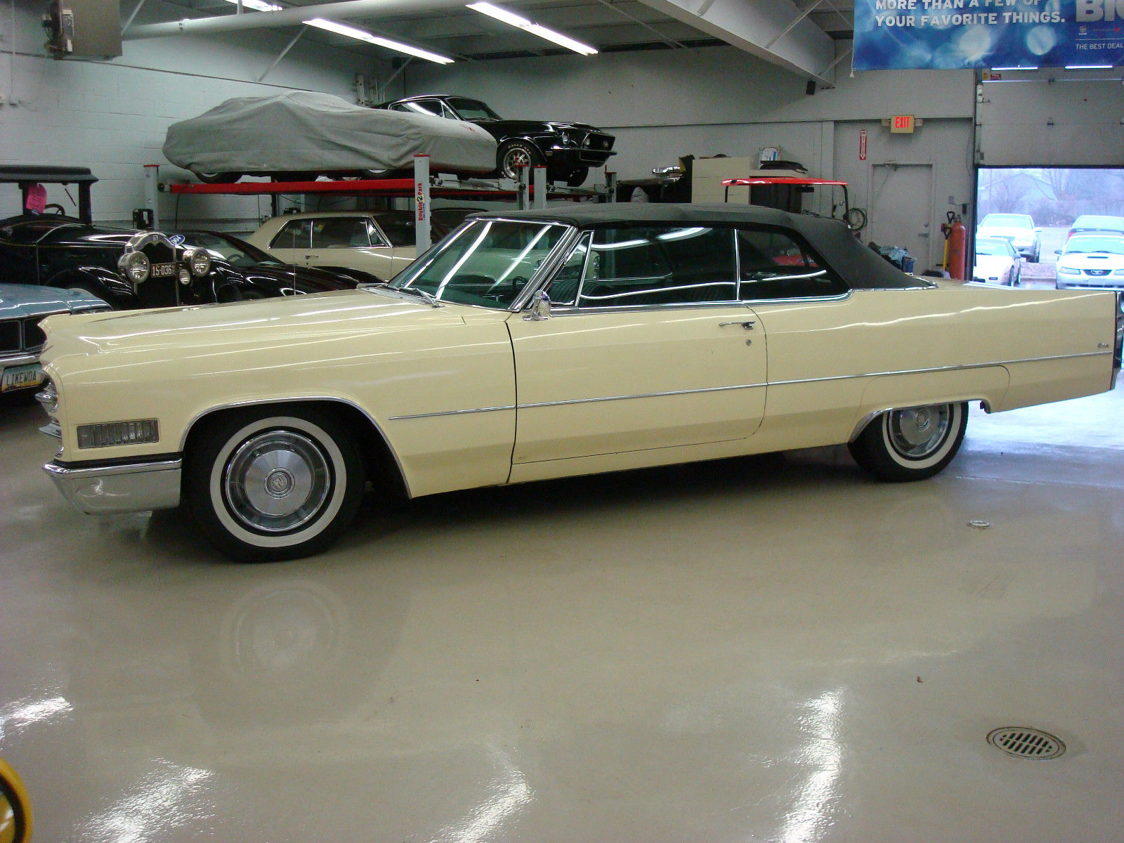 Cadillac Coupe 1966