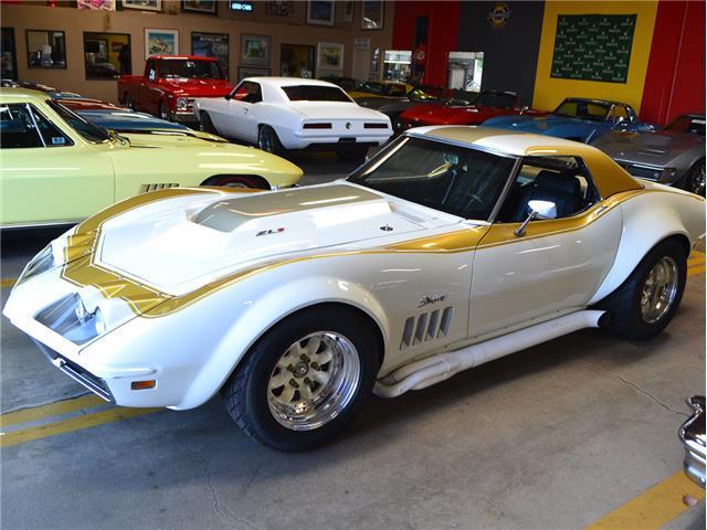 1968 Corvette Convertible Race Car White Gold W Black Interior
