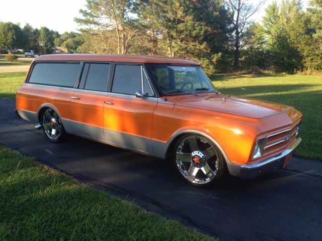 1969 Suburban C 10 Three Door 454 Big Block Lowered With 22