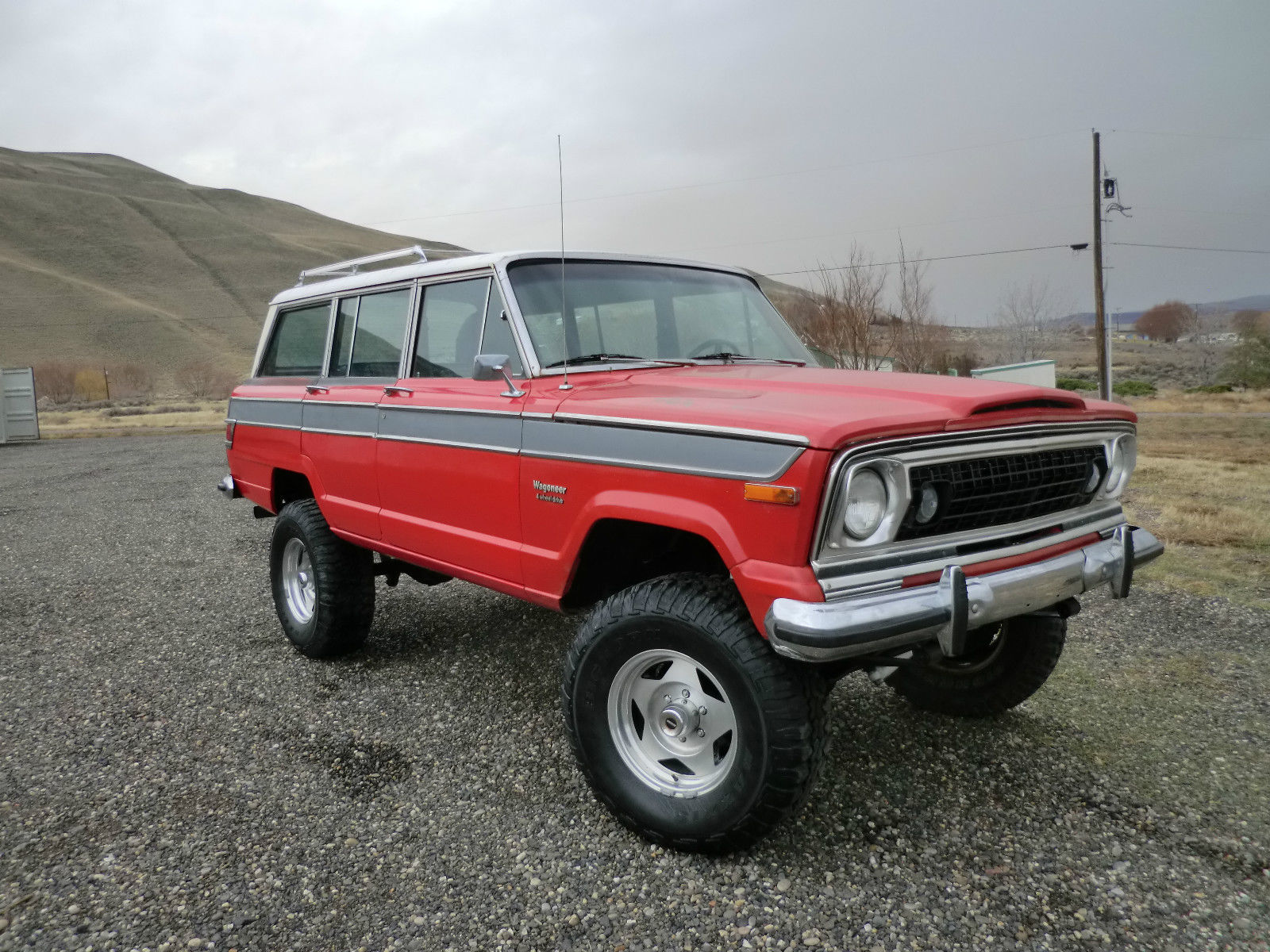 Jeep Wagoneer 1975