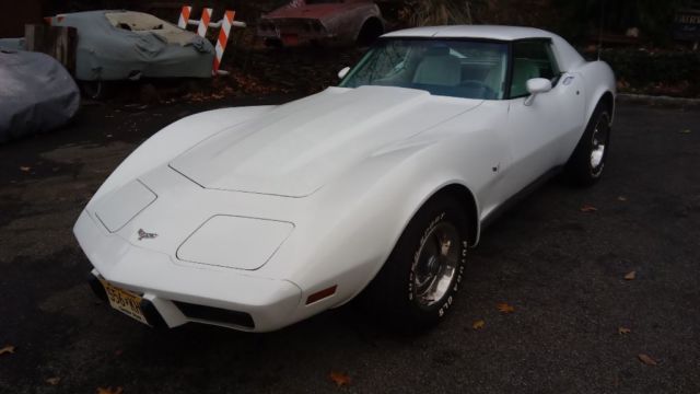 1977 Corvette White Blue White Interior