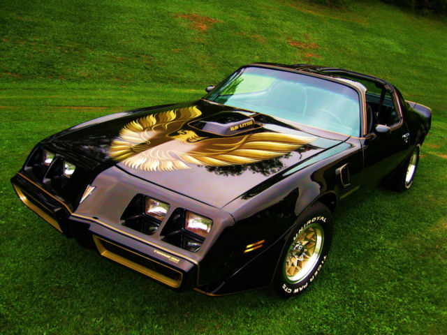 Р—РѕР»РѕС‚РѕР№ Pontiac Firebird