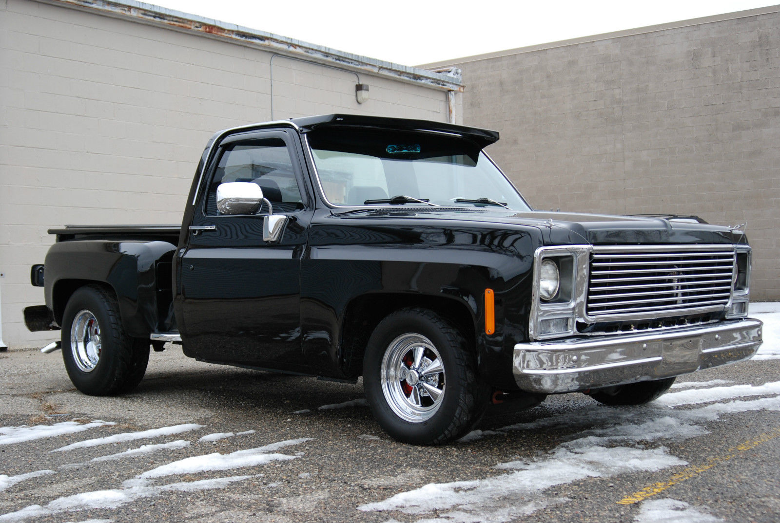 1980 C10 Chevrolet Deluxe Bed Short Lowered Side Step Ride Air.