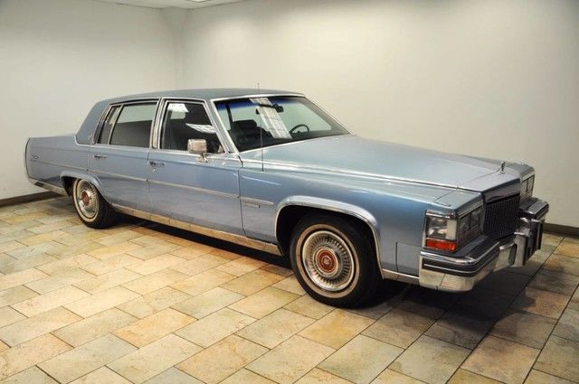 Cadillac Fleetwood Brougham 1987