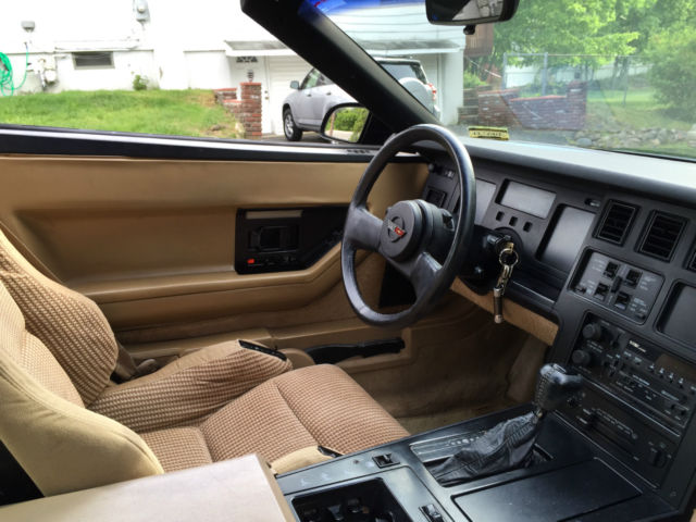 1985 Chevrolet Corvette Targa Roof Black W Sand Interior