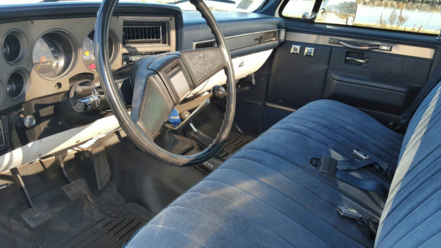 1985 Chevy K10 Short Bed 4x4 4 Speed Cruise Control