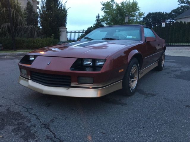 1986 Chevrolet Camaro Z28 5 0 5 Speed Beautiful Paint T Tops