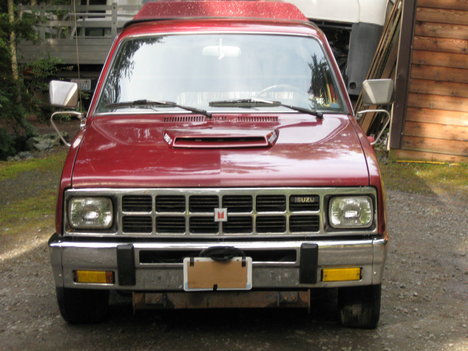 1986 Isuzu Pickup Turbo Diesel Dlx Standard Cab Pickup 2 Door 22l