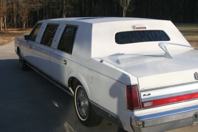 Lincoln Town car stretch Limousine 1986