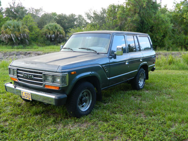 Toyota Land Cruiser fj62