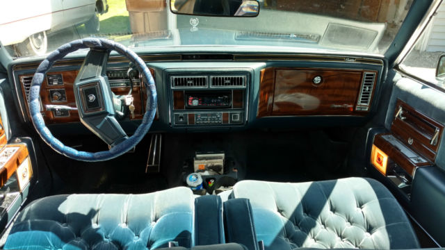 1989 Cadillac Brougham D Elegance Sedan 4 Door 5 0l