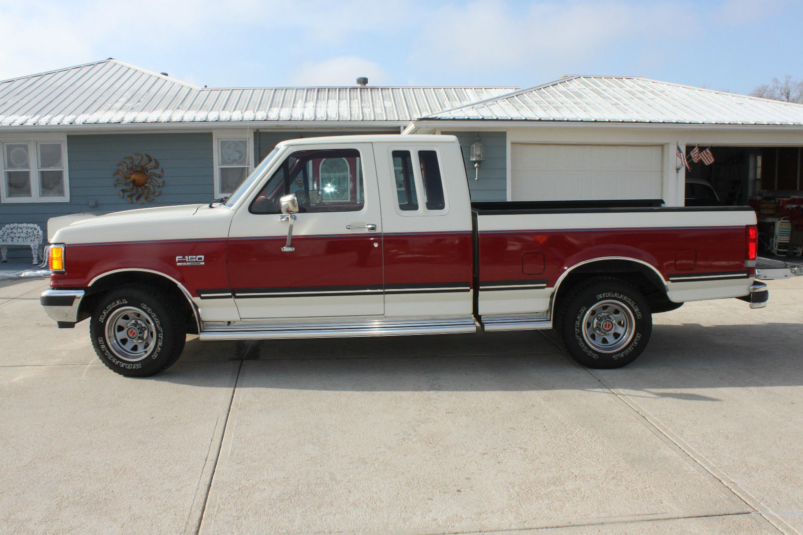 1989 Ford F-150 XLT Lariat Extended Cab Pickup 2-Door 5.0L