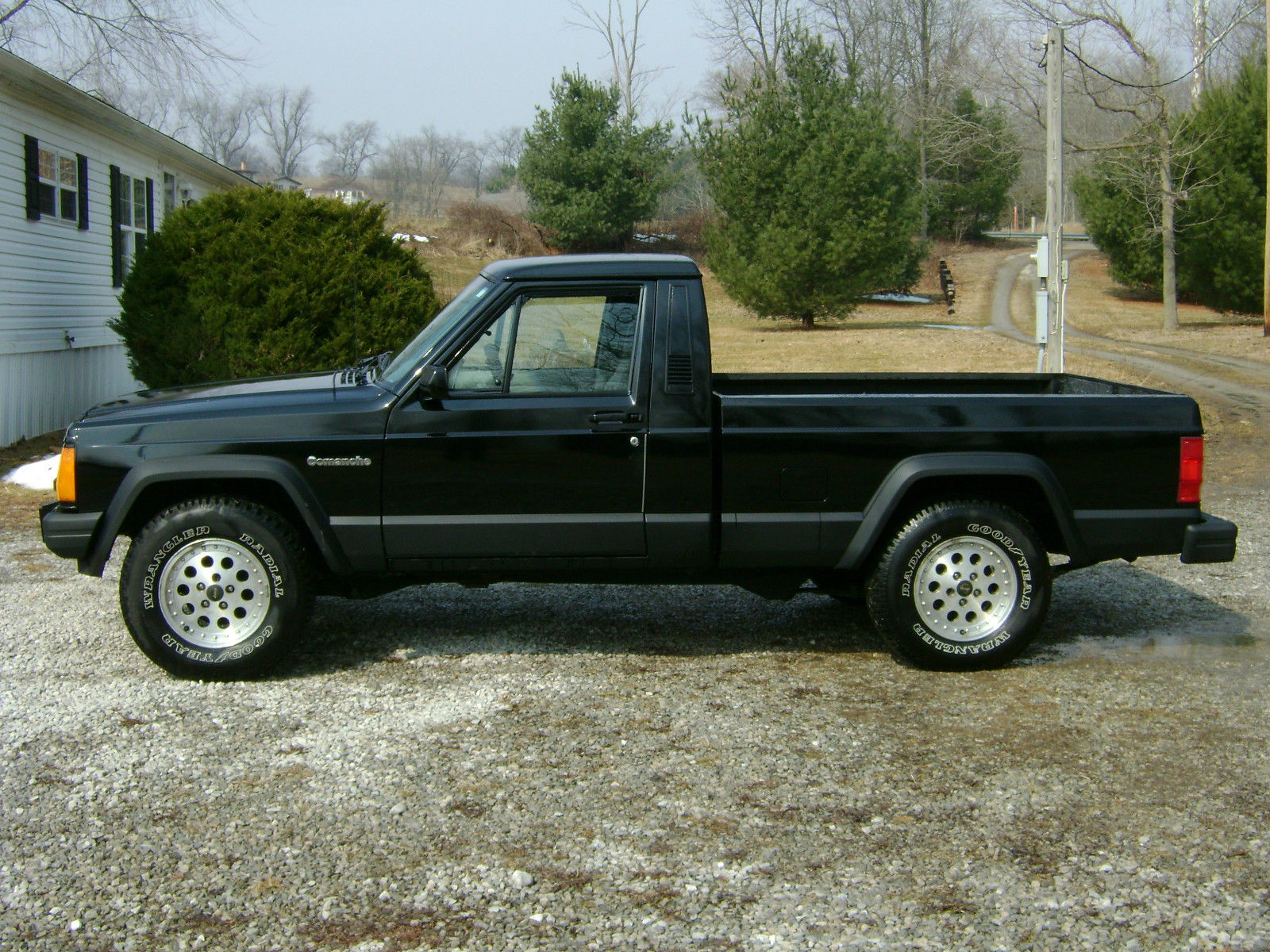 1989 Jeep Comanche for sale in Millersburg, Ohio, United States.