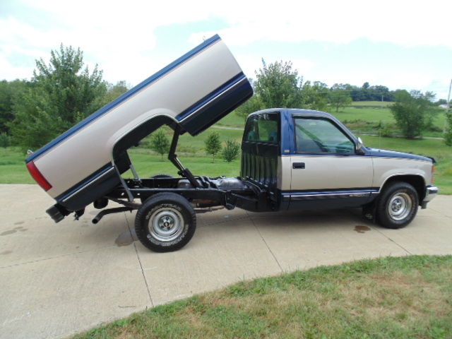 1992 Chevy Silverado 1500 Long Bed Dump Truck