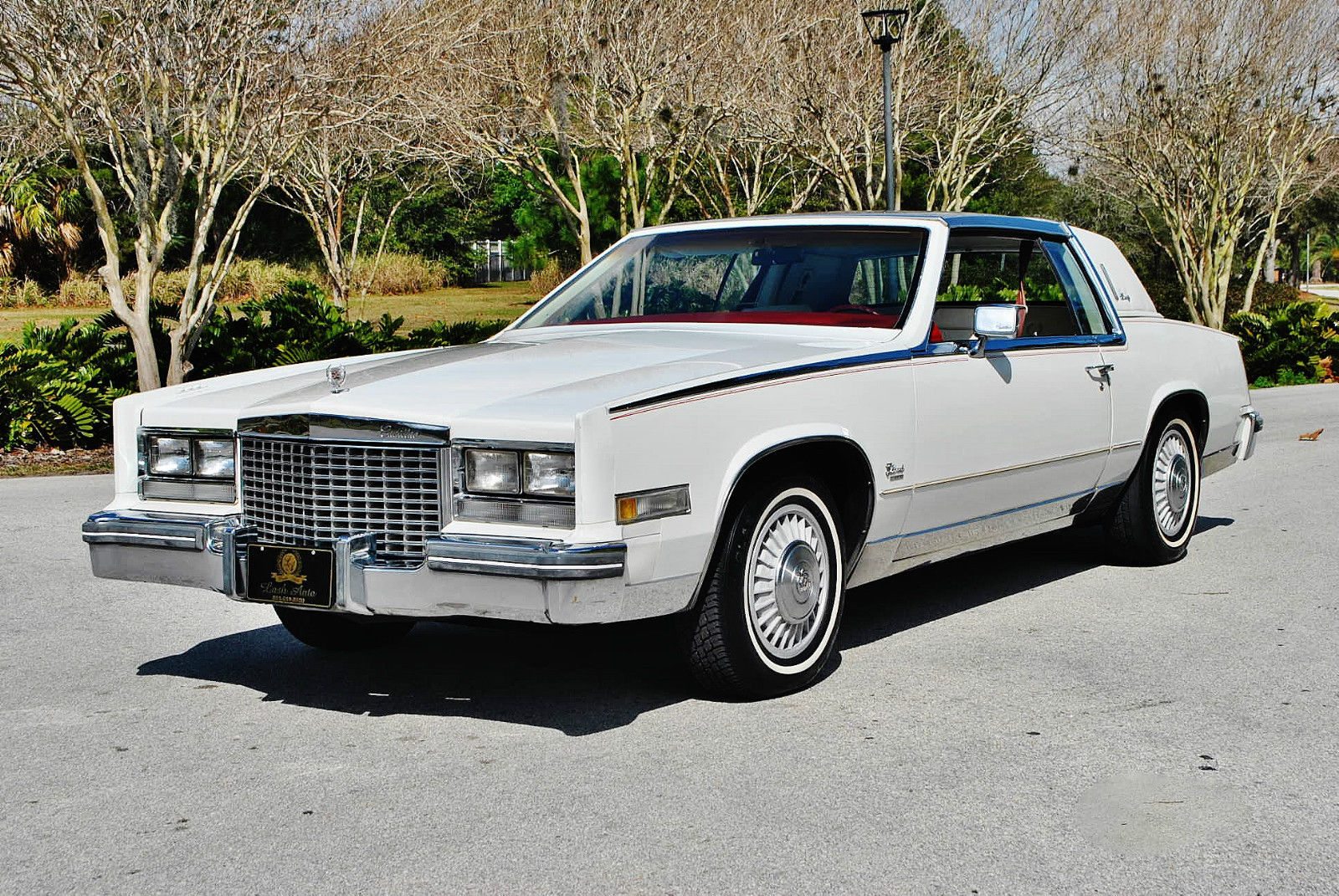 79 Cadillac Eldorado biarritz 5.7 goodwrench Diesel just 61000 miles no