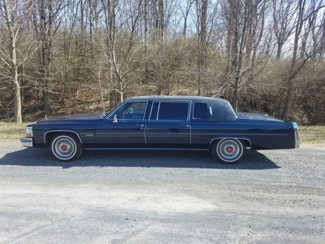 Cadillac Fleetwood 1980 Р»РёРјСѓР·РёРЅ