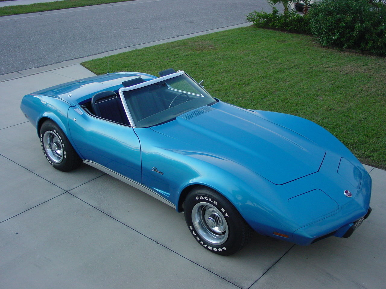 Chevrolet Corvette 1975