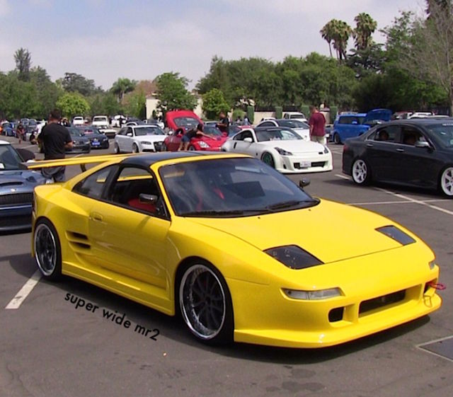 Custom Yellow Widebody Toyota MR2 Turbo Built Motor. 