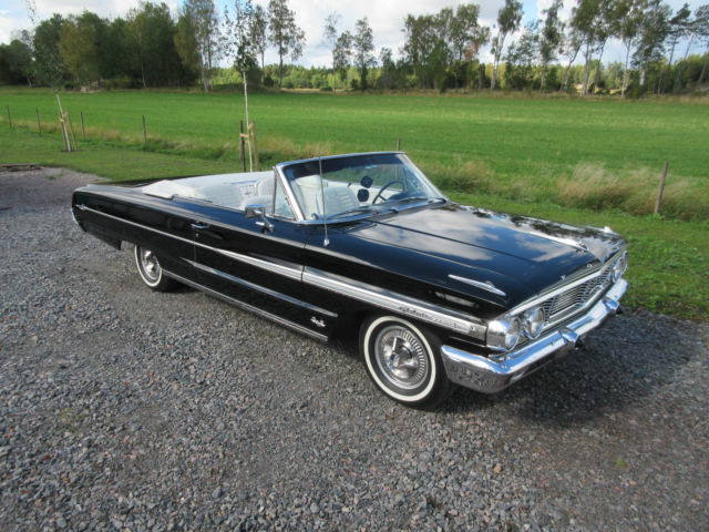 Galaxie 500 Xl Convertible Black With White Interior