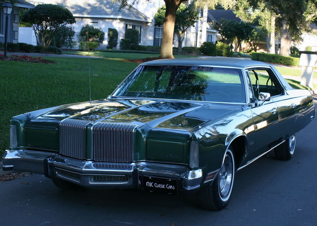 1973 Chrysler New Yorker Brougham