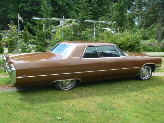 1966 Cadillac Deville лоурайдер