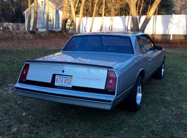 Pretty 1986 Monte Carlo Ss Clean Inside And Out