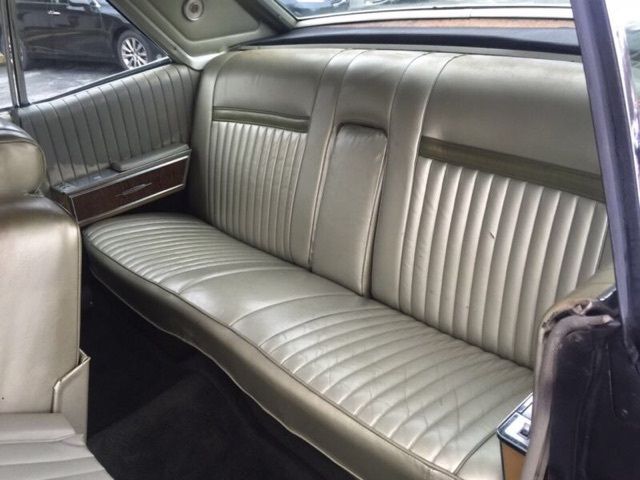 Lincoln Continental 1965 салон