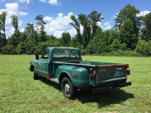 Green 1970 Chevrolet C-10 Standard Cab Pickup with Green interior