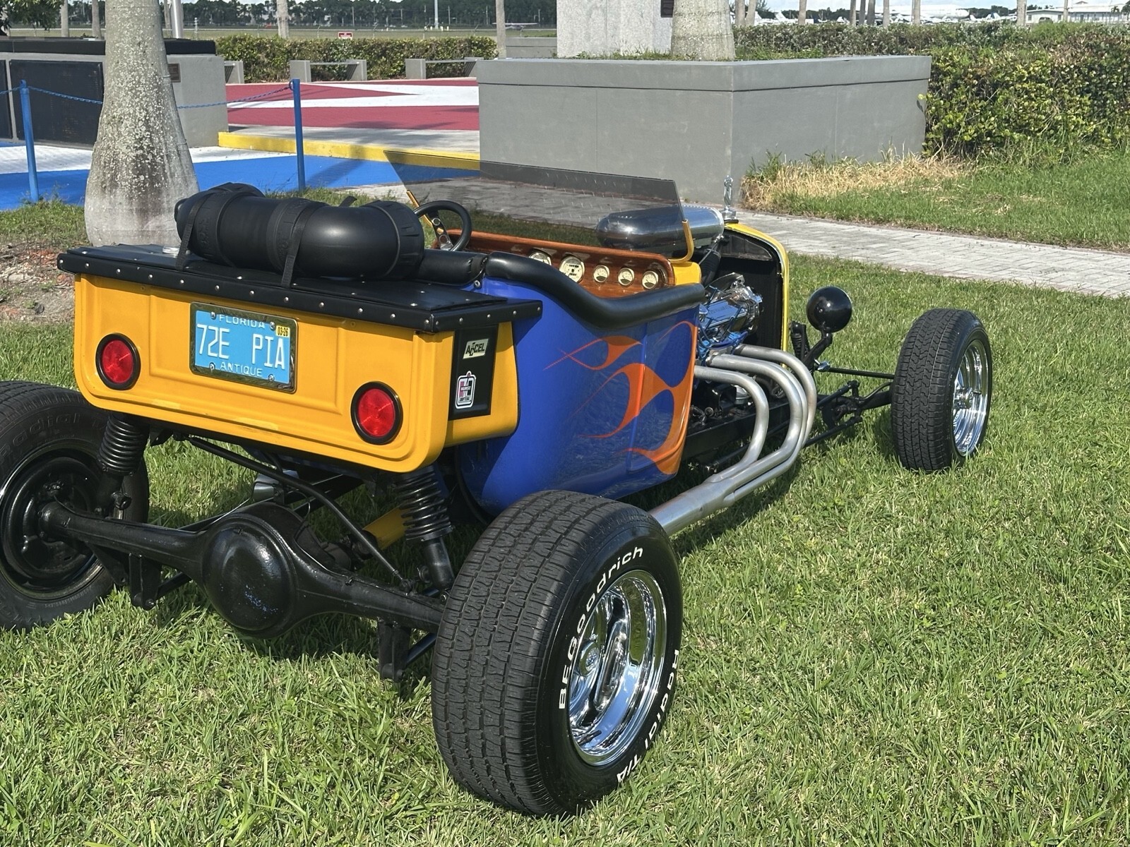 Yellow 1926 Buick Model 10