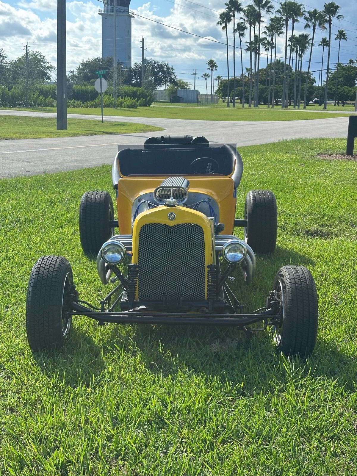 Yellow 1926 Buick Model 10
