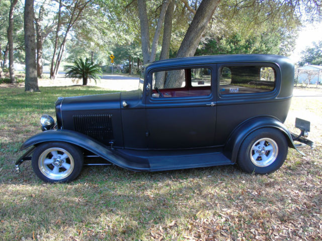 black 1932 Ford Other