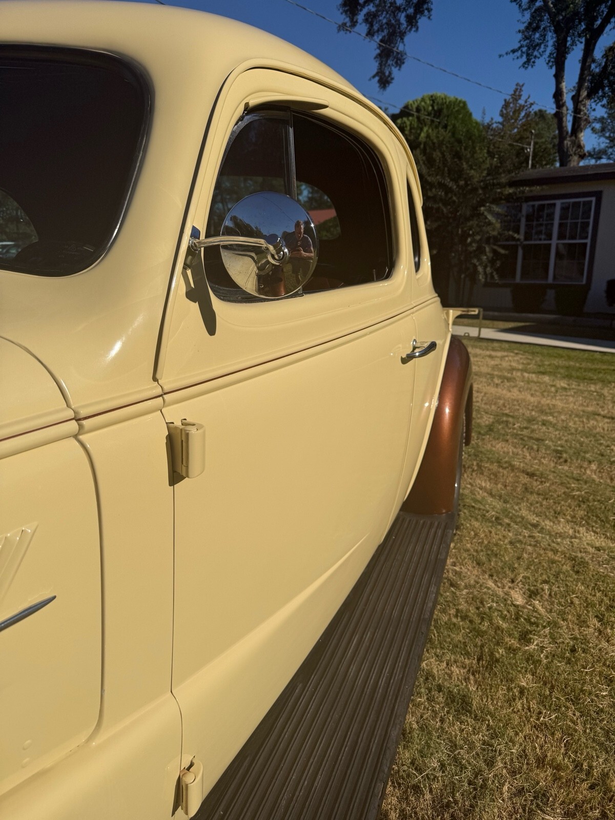 Brown 1937 Chevrolet Classic