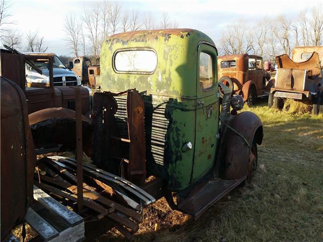 Green 1938 Chevrolet 1 1/2 Ton Truck -- with -- interior