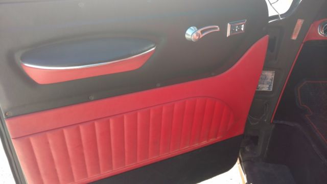 1955 Chevrolet Suburban with Black interior