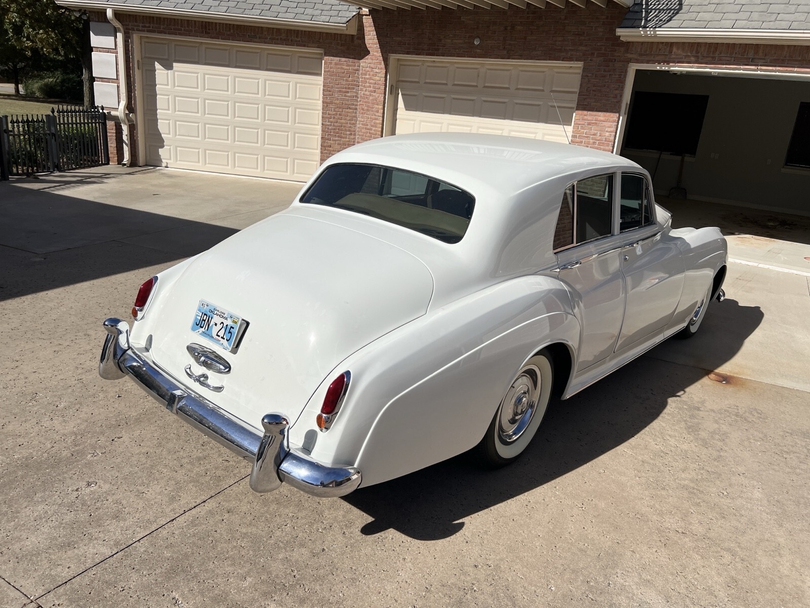 Black 1959 Rolls-Royce Silver Cloud Sedan