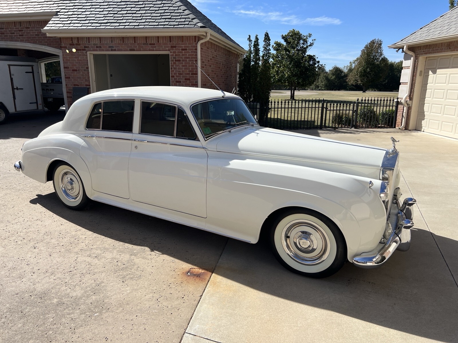 Black 1959 Rolls-Royce Silver Cloud Sedan