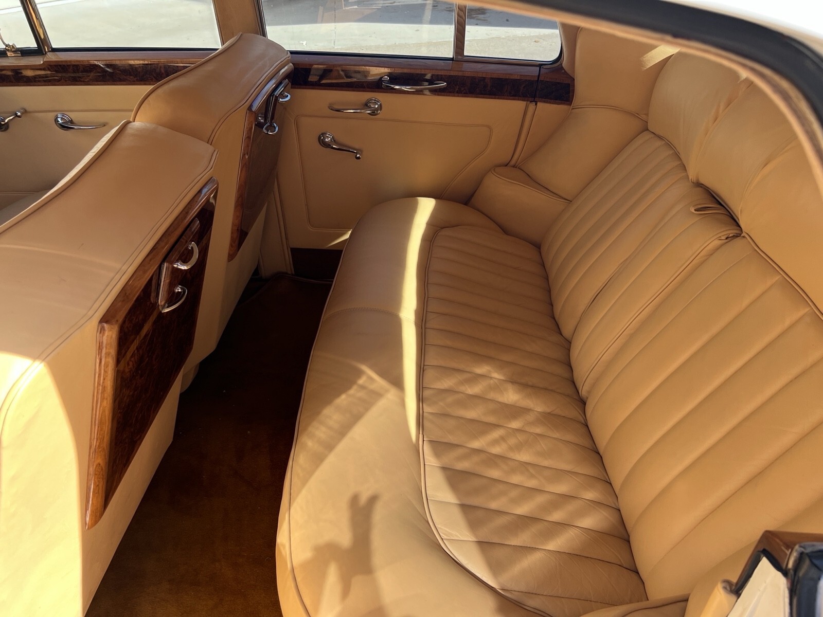 Black 1959 Rolls-Royce Silver Cloud Sedan