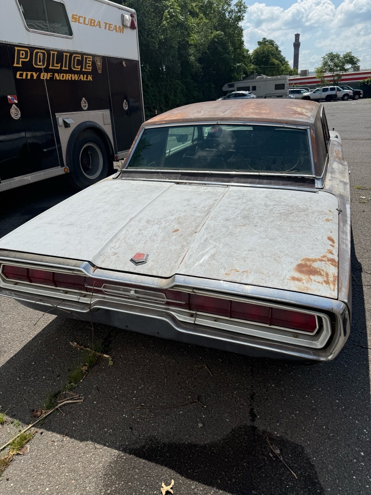 Grey 1963 Ford Thunderbird