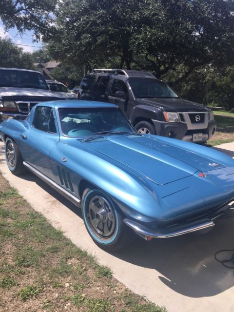 Blue 1966 Chevrolet Corvette Coupe with Blue interior