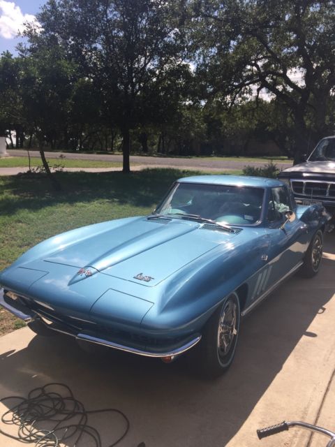 Blue 1966 Chevrolet Corvette Coupe with Blue interior