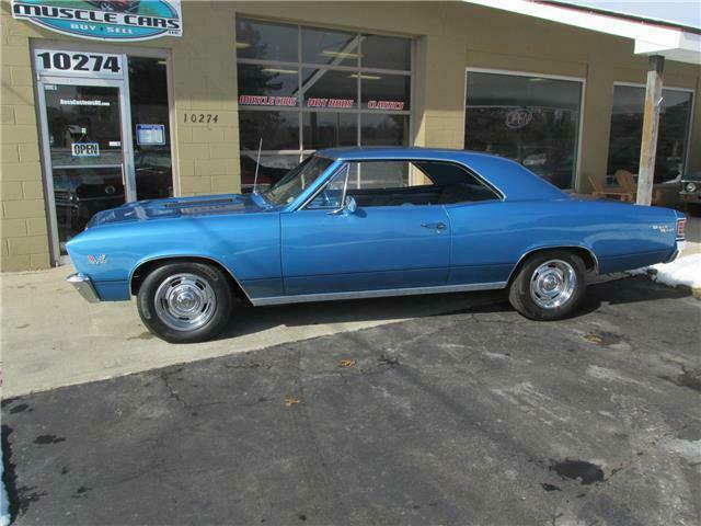 Blue 1967 Chevrolet Chevelle Coupe with Blue interior