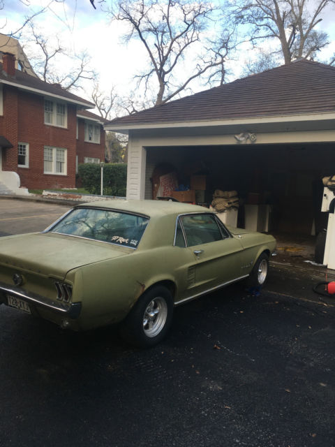 Lime Gold Paint, Ford #2041-A 1967 Ford Mustang Coupe with White interior