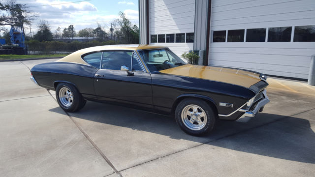 Black & Gold 1968 Chevrolet Chevelle Coupe with Black interior