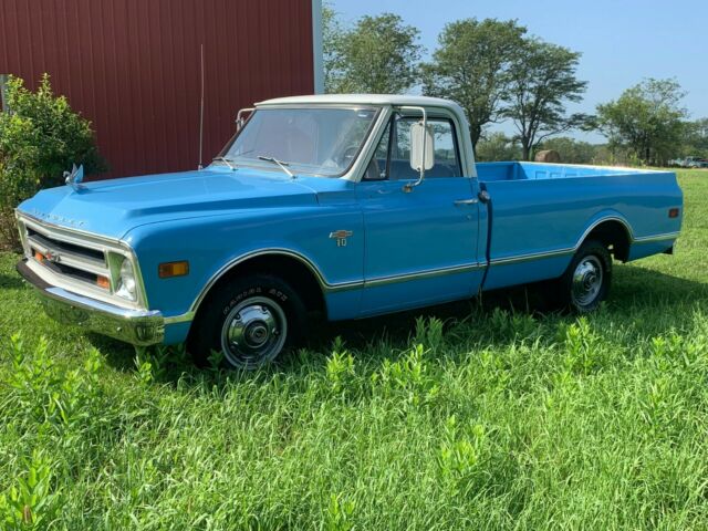 Blue 1968 Chevrolet C-10 Standard Cab Pickup with Blue interior