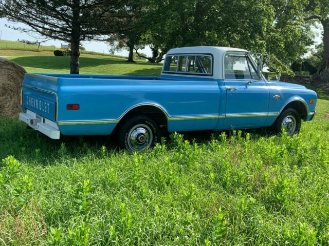 Blue 1968 Chevrolet C-10 Standard Cab Pickup with Blue interior